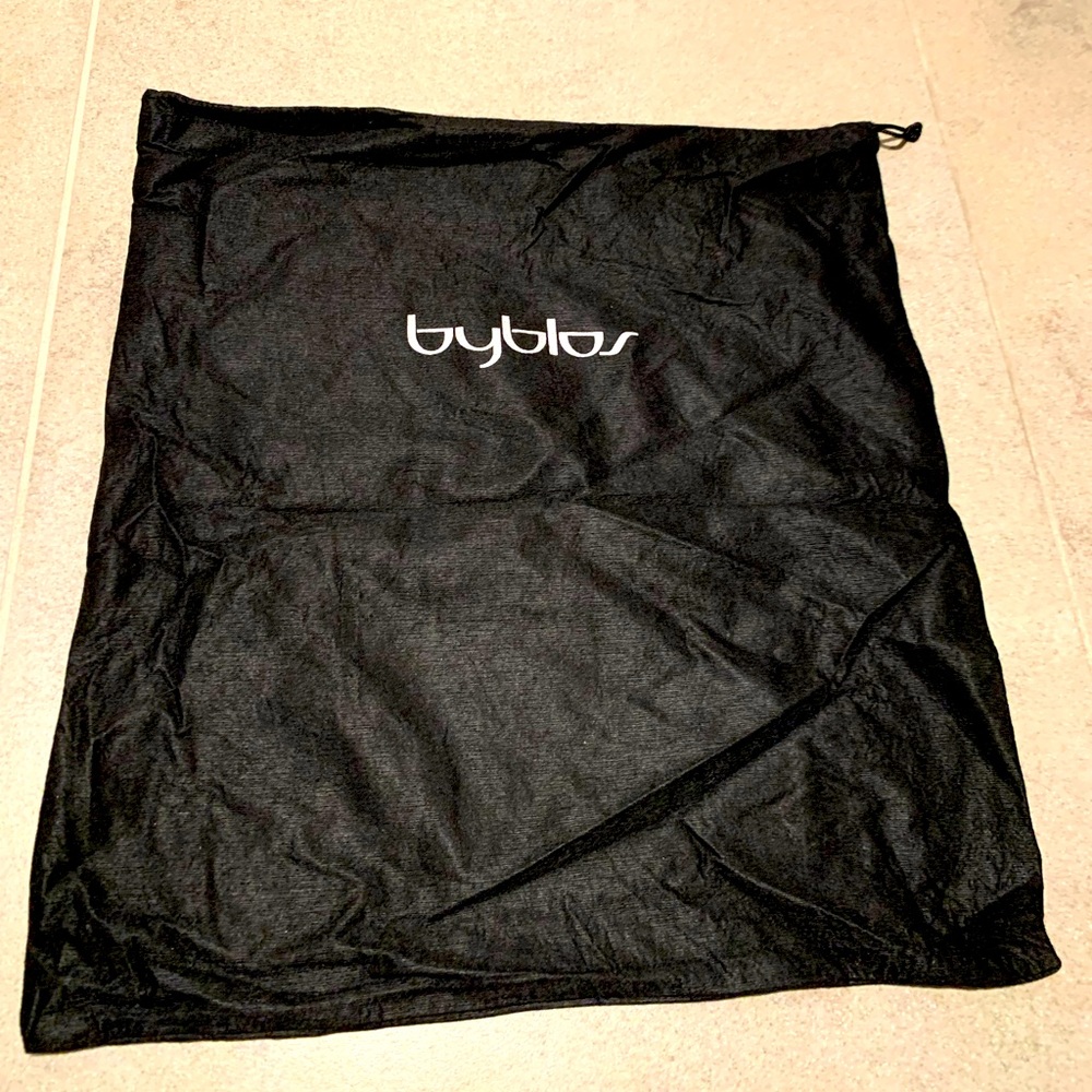 Byblos dust bag